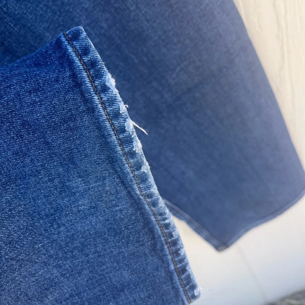 True Religion Men's Rocco Classic Slim Distressed Button Fly Jeans 38